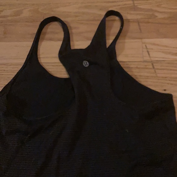 Lululemon tank - Picture 3 of 3